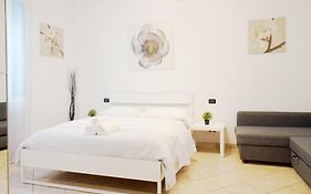 Philips Apartment